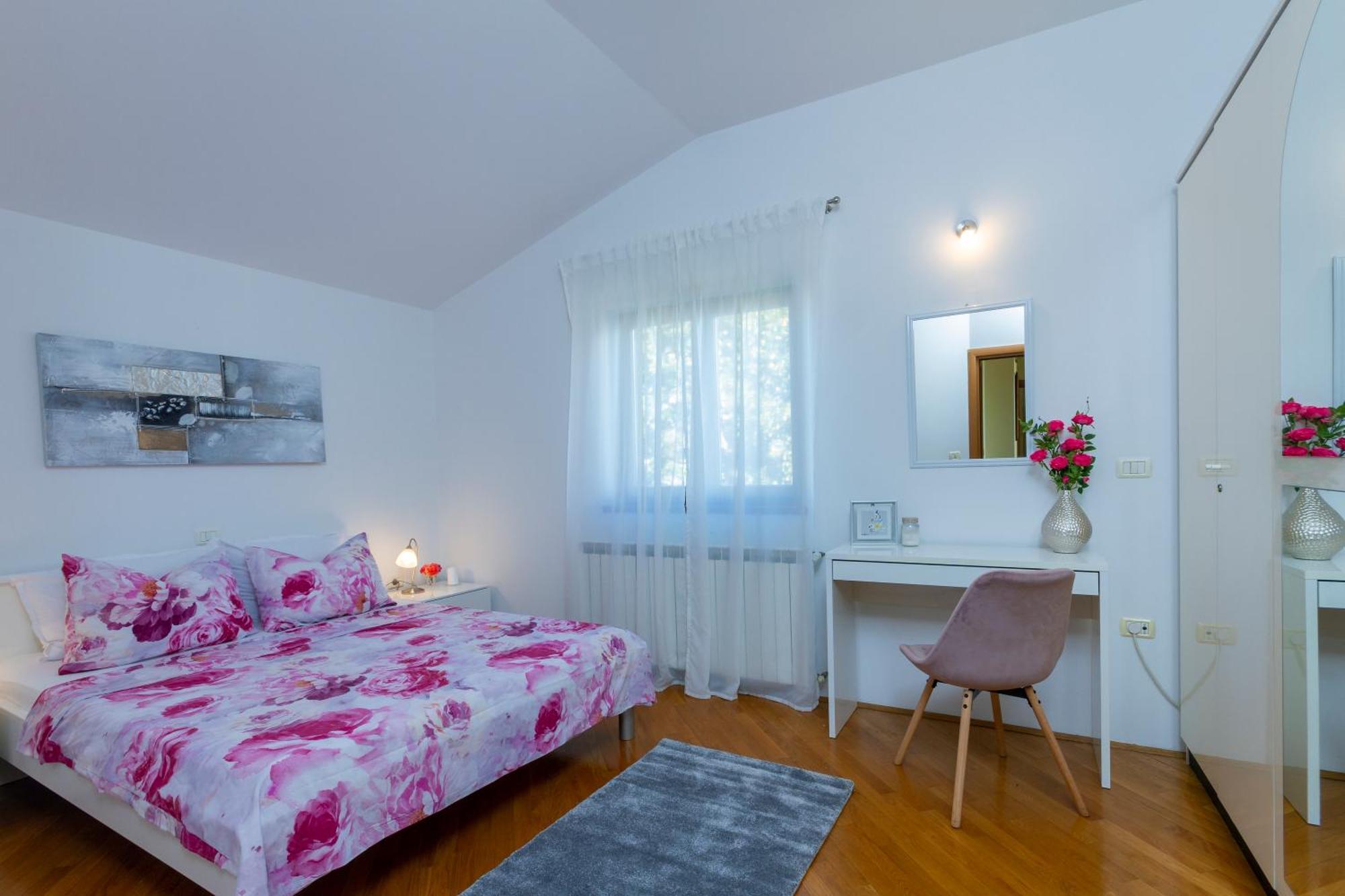 Apartman Mirjan Pula Bagian luar foto